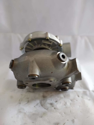 K27 53279886607 53279706607 53279716607 53279816607 5700246 5700246A 5700180 Turbolader für Liebherr Erdbeweger D924 D9408