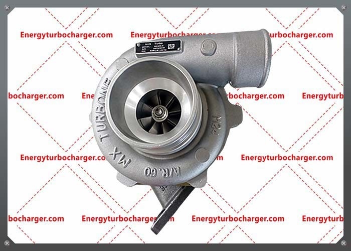 PC200-5 T04B59 Turbo KOMATSU 465044-0251 6207-81-8210 1080245R 465044-0051 S6D95L Maschine